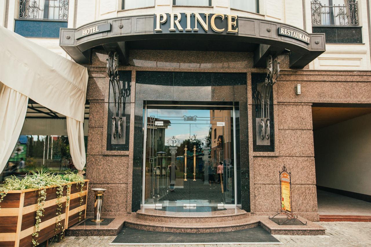 Prince 4*